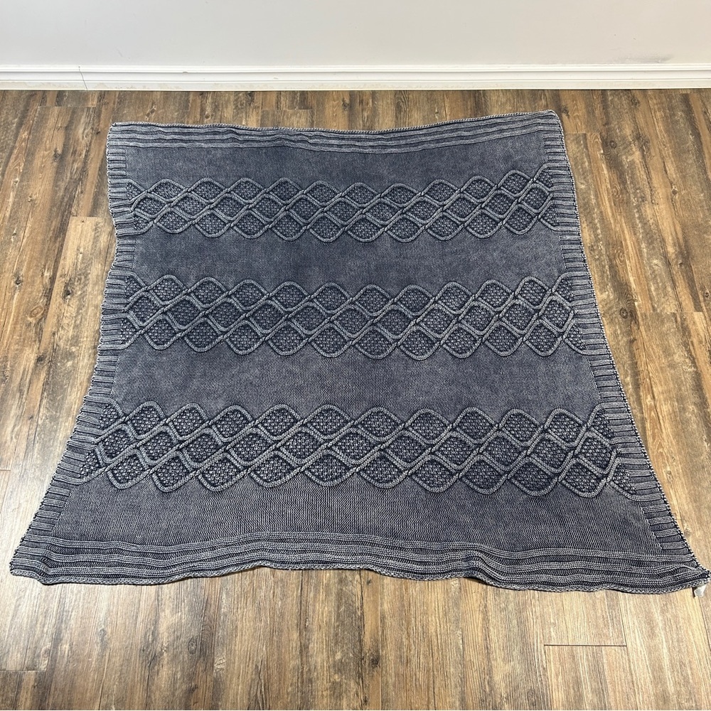 Pottery Barn Gray Cable Knit Throw Blanket Cozy Coastal Farmhouse Decor